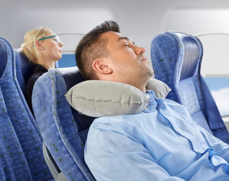How to Avoid Long-Term Damage to Your Eyes on a Long-Haul Flight