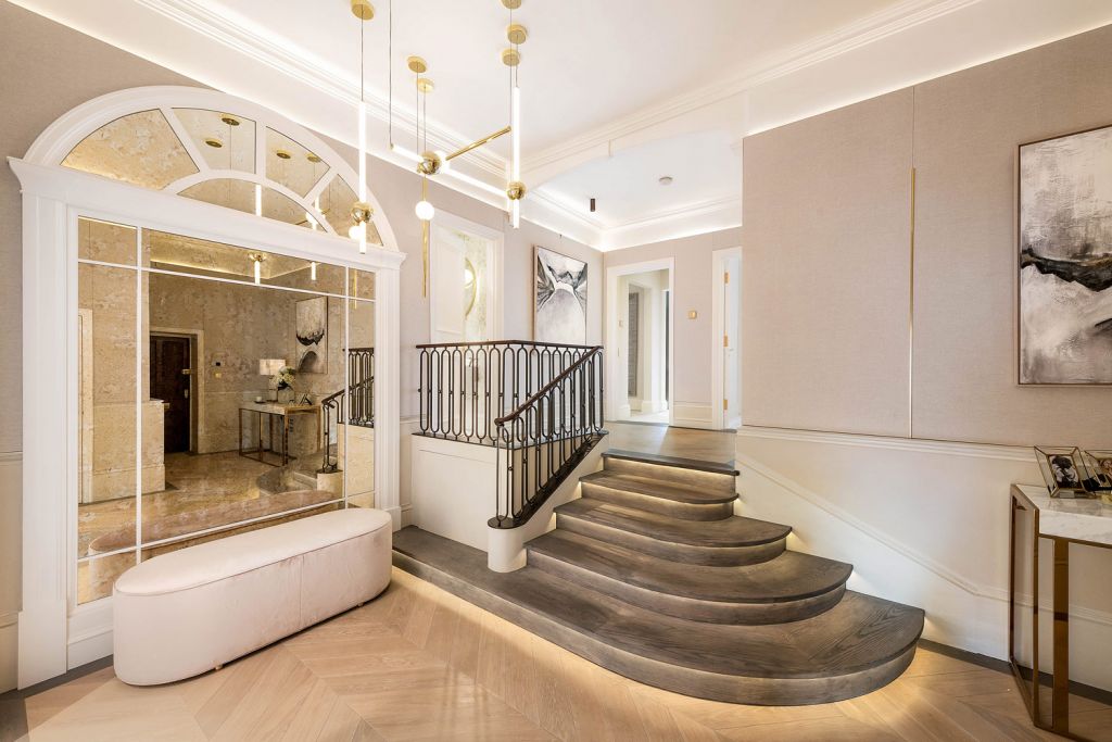 Property for sale in Cadogan Gardens Chelsea