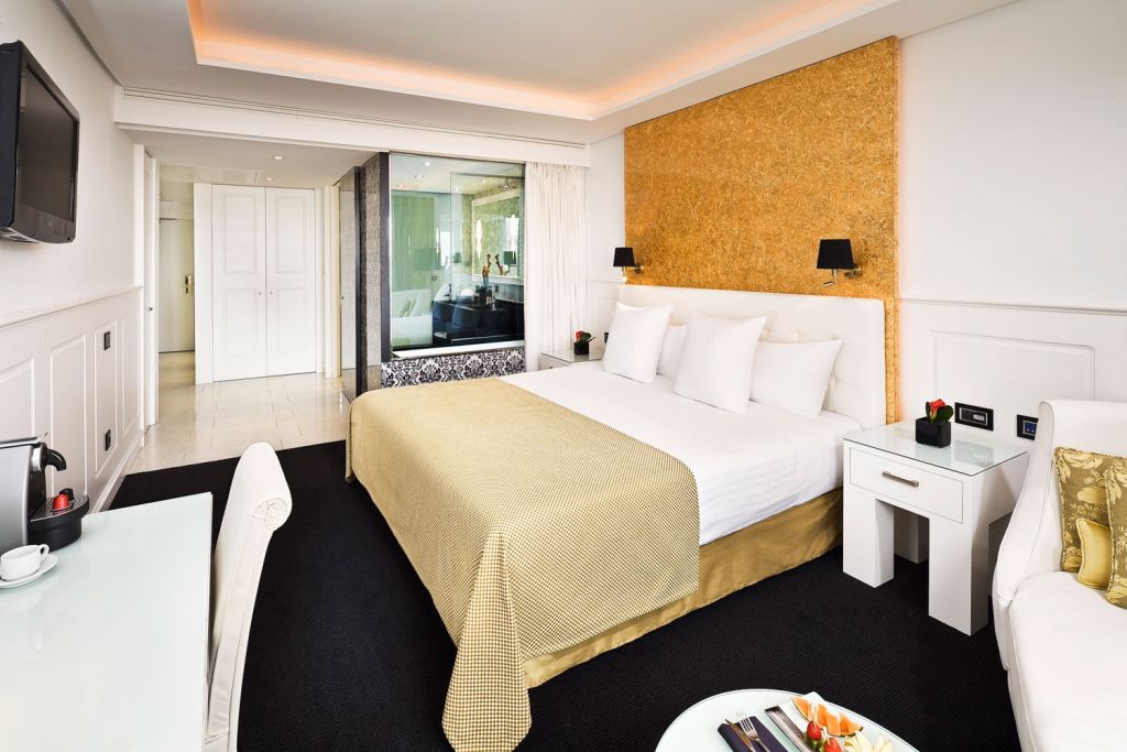 Bedroom suite at the Hotel Colón Gran Meliá in Seville