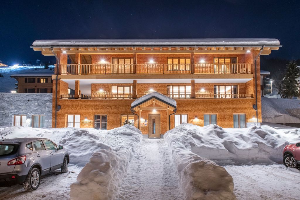 Bramble Ski Opens Three new Luxury Chalets in Lech