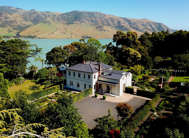 Romance & Heritage At Annandale Homestead In New Zealand