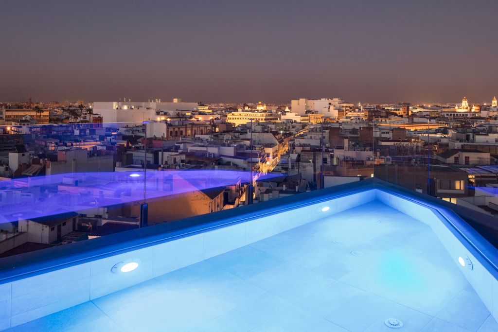 Rooftop swimming pool at the Hotel Colón Gran Meliá In Seville