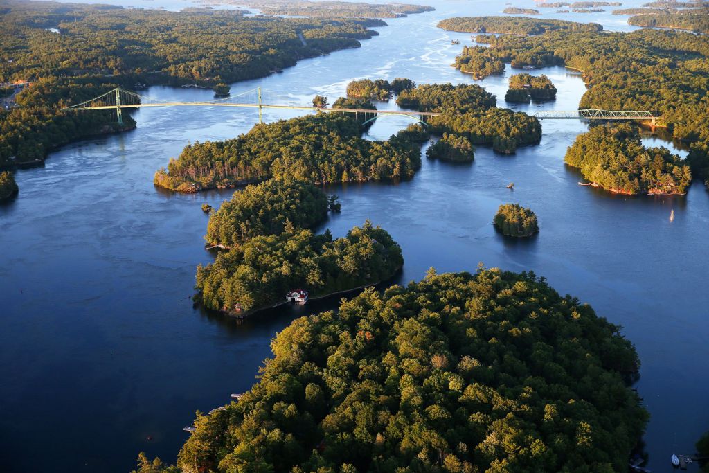 Fly over the 1000 Islands