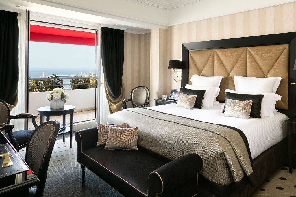 Hôtel Barrière Le Majestic Cannes balcony room