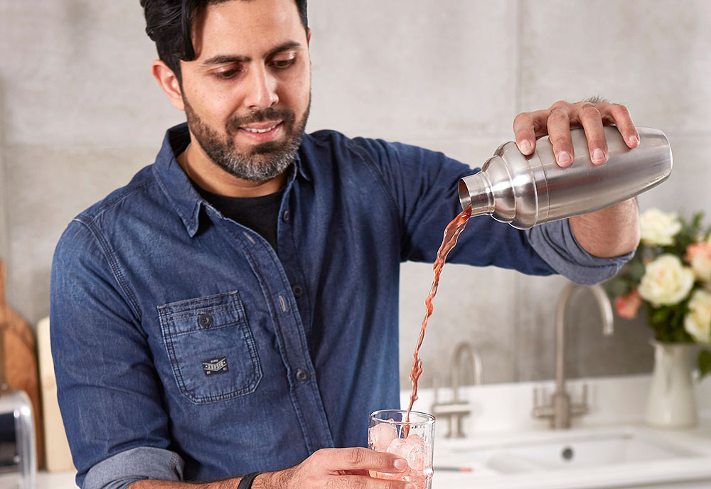 Aldi and Pritesh Mody's Iconic Cocktail Recipes You Can Make at Home