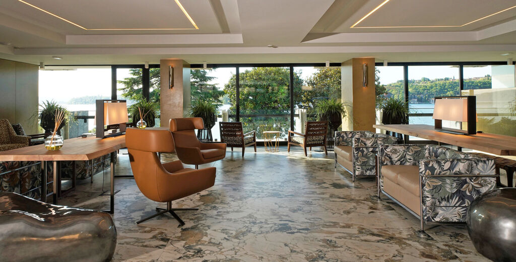 New reception area at Hotel Salò du Parc