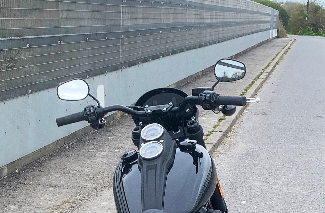 2020 low rider s handlebars