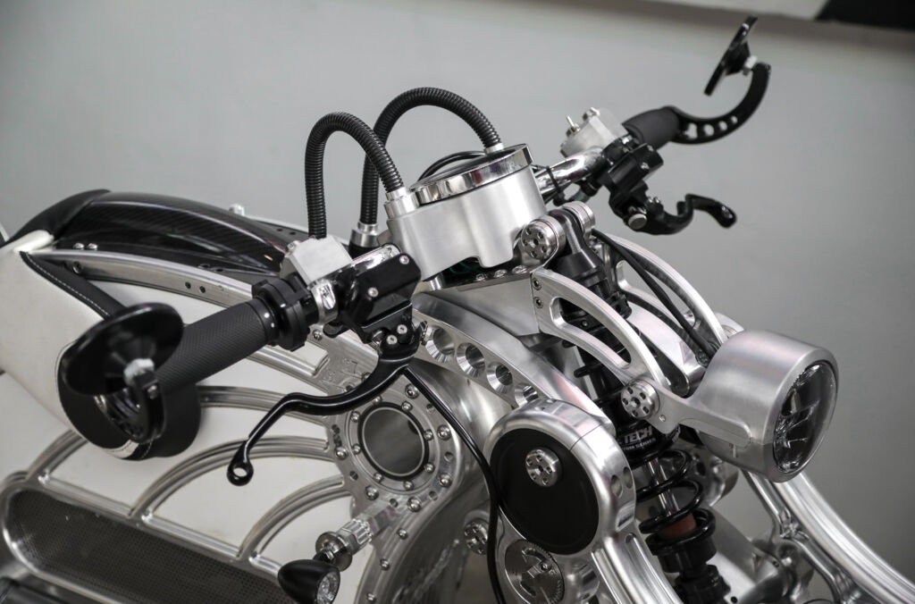 A closer view of the bikes handlebar