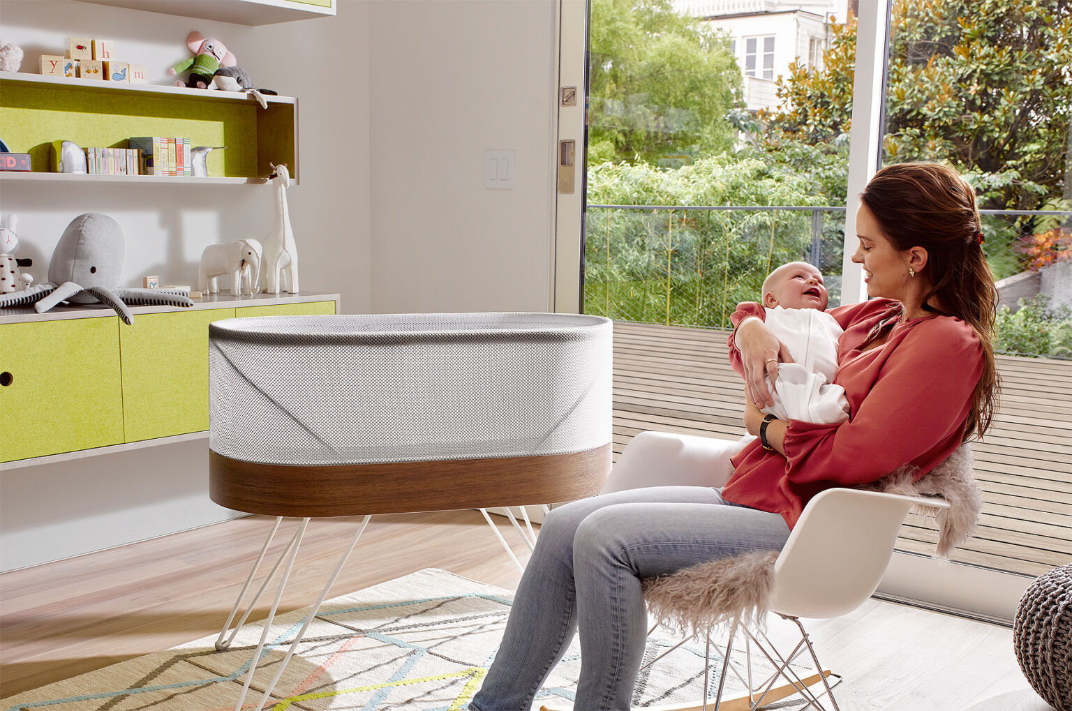 The Happiest Baby SNOO Smart Sleeper Baby Cot Is Put To The Test