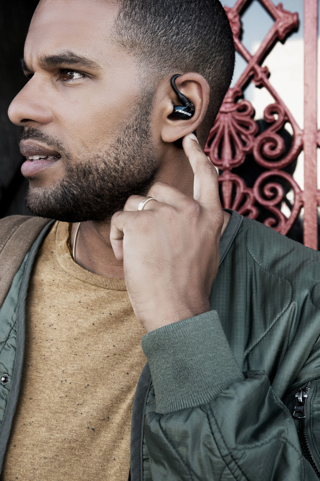 Testing Shure's Improved Aonic 215 Gen 2 Wireless Sound Isolating Earphones