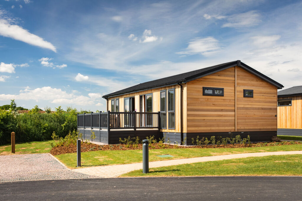 Fresh Air & Luxury with Darwin Escapes Holiday Homes in Stratford-upon-Avon