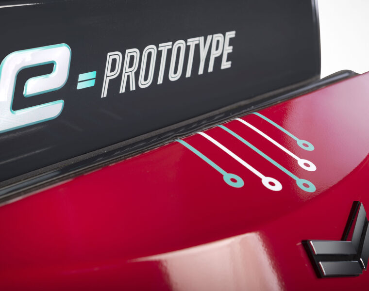 The sticker on the side of the SV17e stating e-prototype