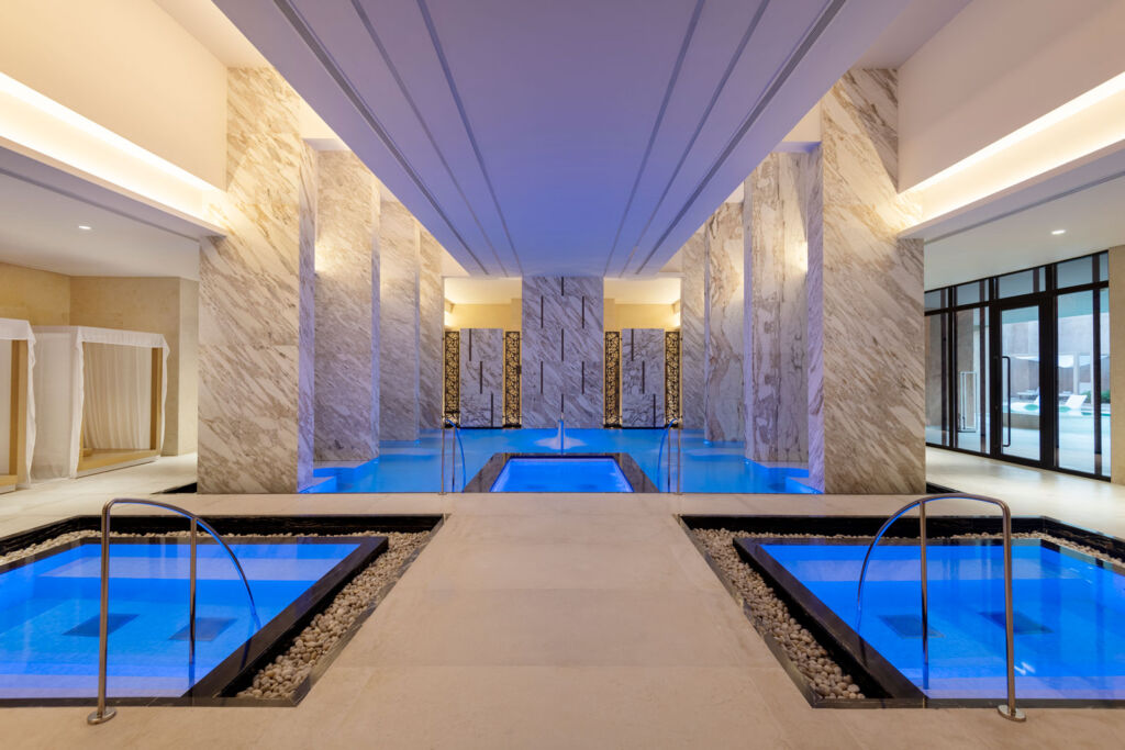 The hydrotherapy pool at the resort 