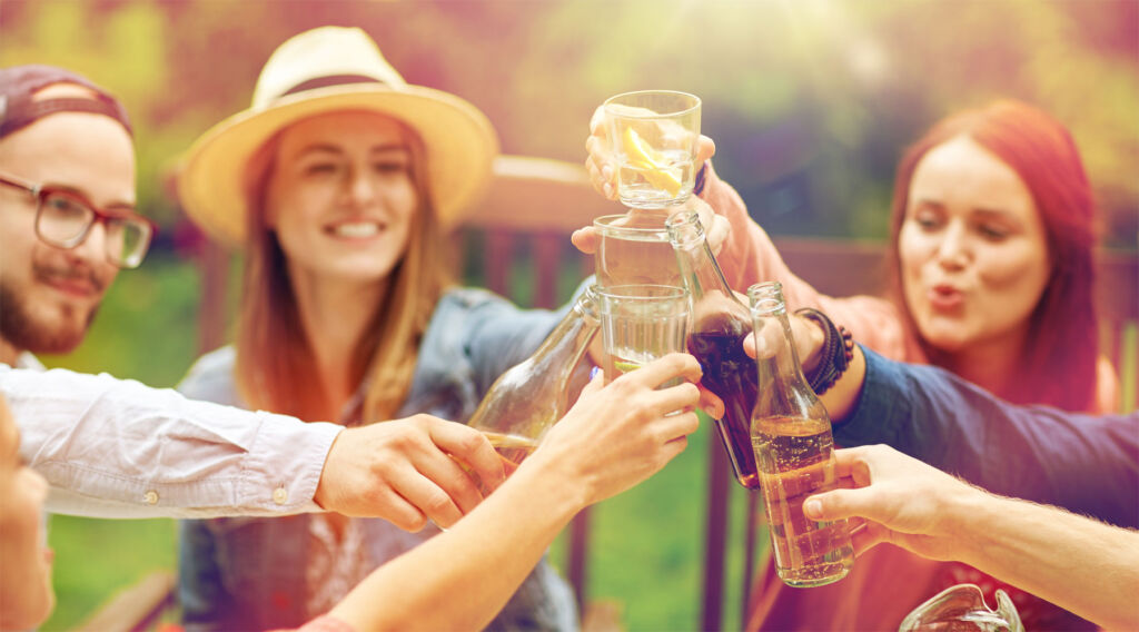Guide To Alcohol-Free Drinks That'll Help Start 2022 the Right Way