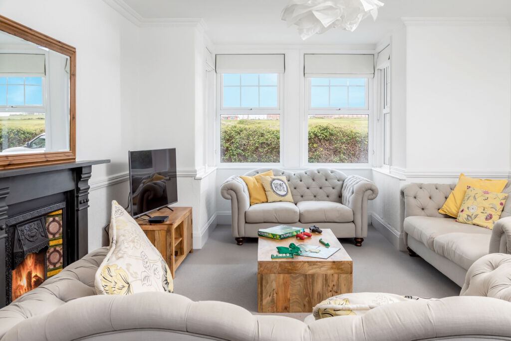Inside Aspects Holidays Fairway House in Bude