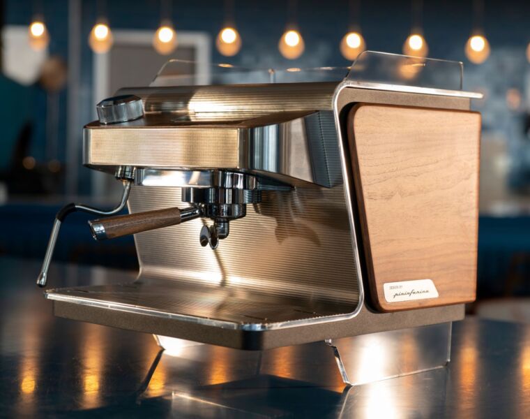 The New Levee Coffee Machines by Pininfarina and Helvacıoğlu Kahve