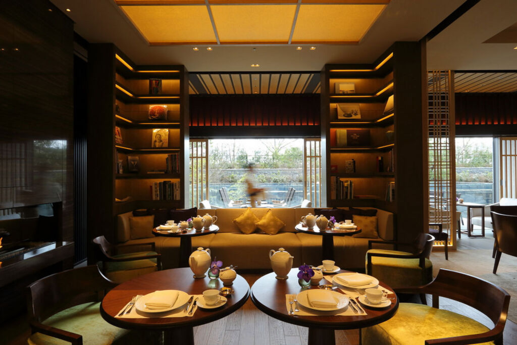The Ritz Carlton Kyoto lounge