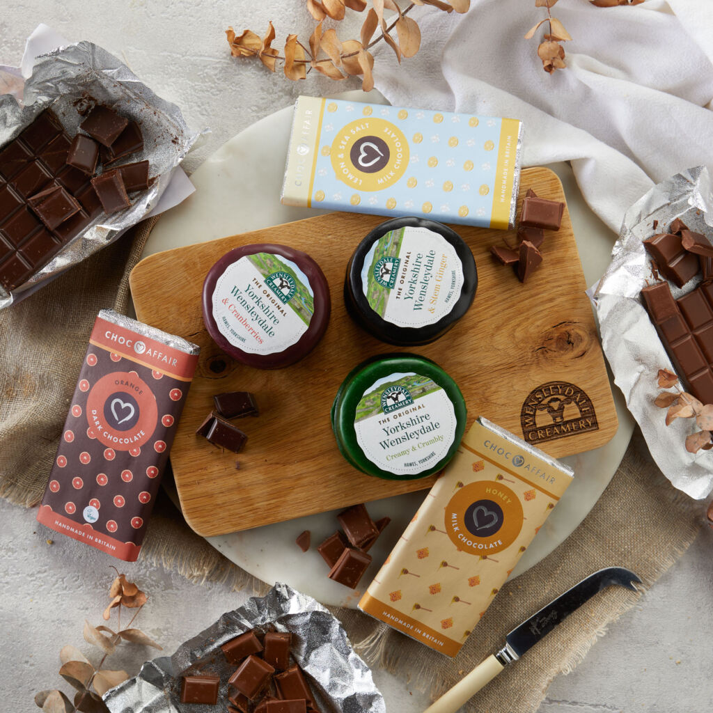 The cheese and chocolate tasting box