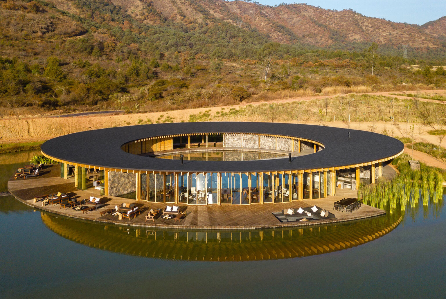 The New Valle San Nicolás Clubhouse Showcases Sustainable, Natural Luxury