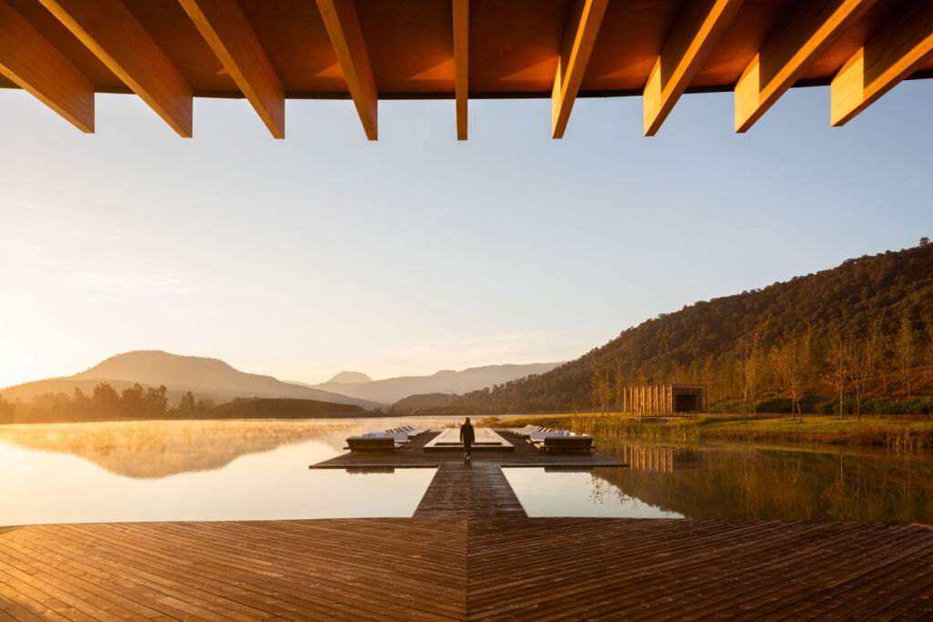 The New Valle San Nicolás Clubhouse Showcases Sustainable, Natural Luxury