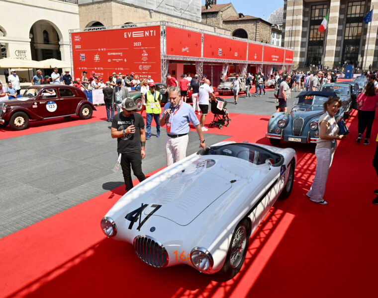The 2022 1000 Miglia Begins with the Sealing Ceremony in Piazza Vittoria