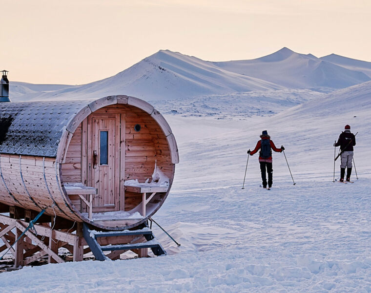 Experience the North Pole in an Arctic Cabin without Joining an Expedition 15