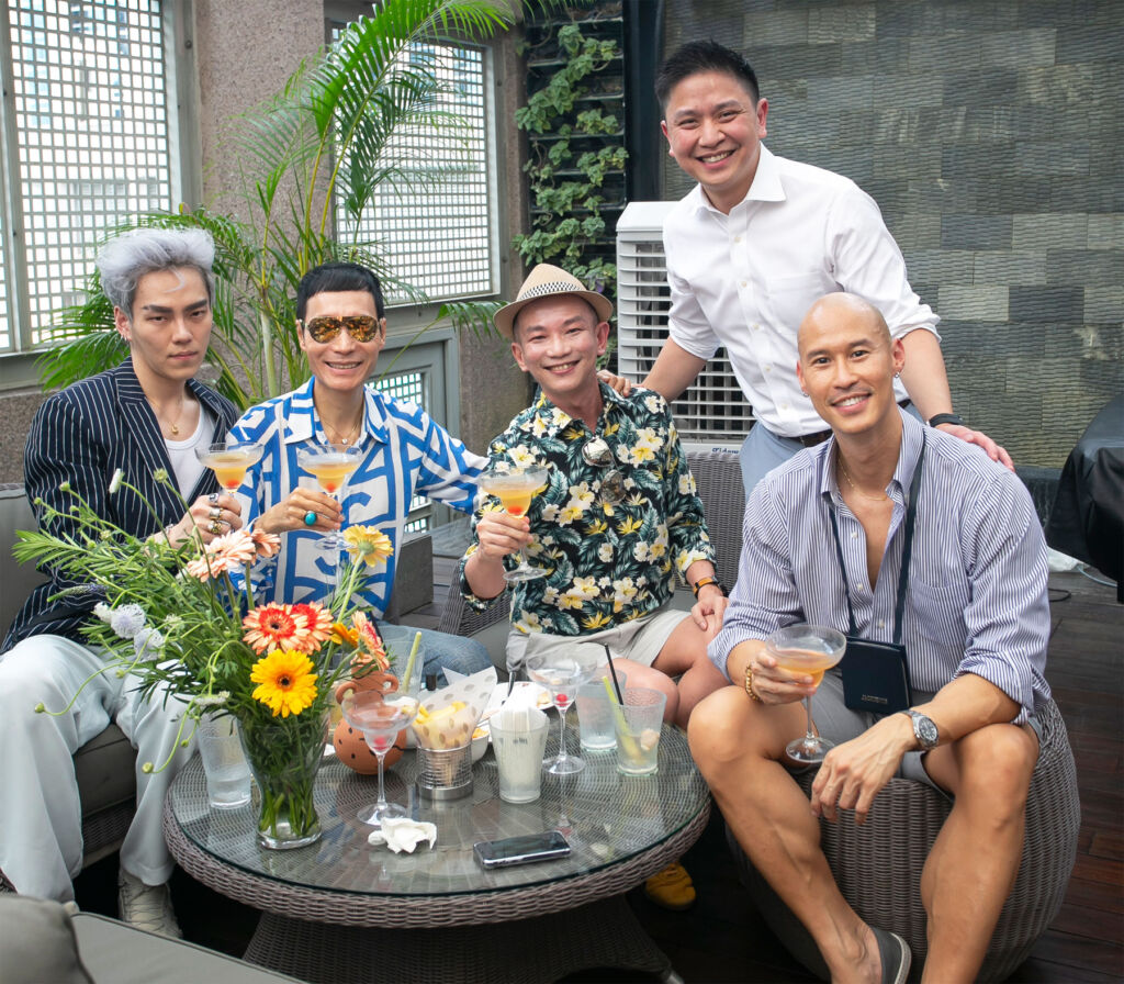 Ong Chin Huat with other male guests at the launch