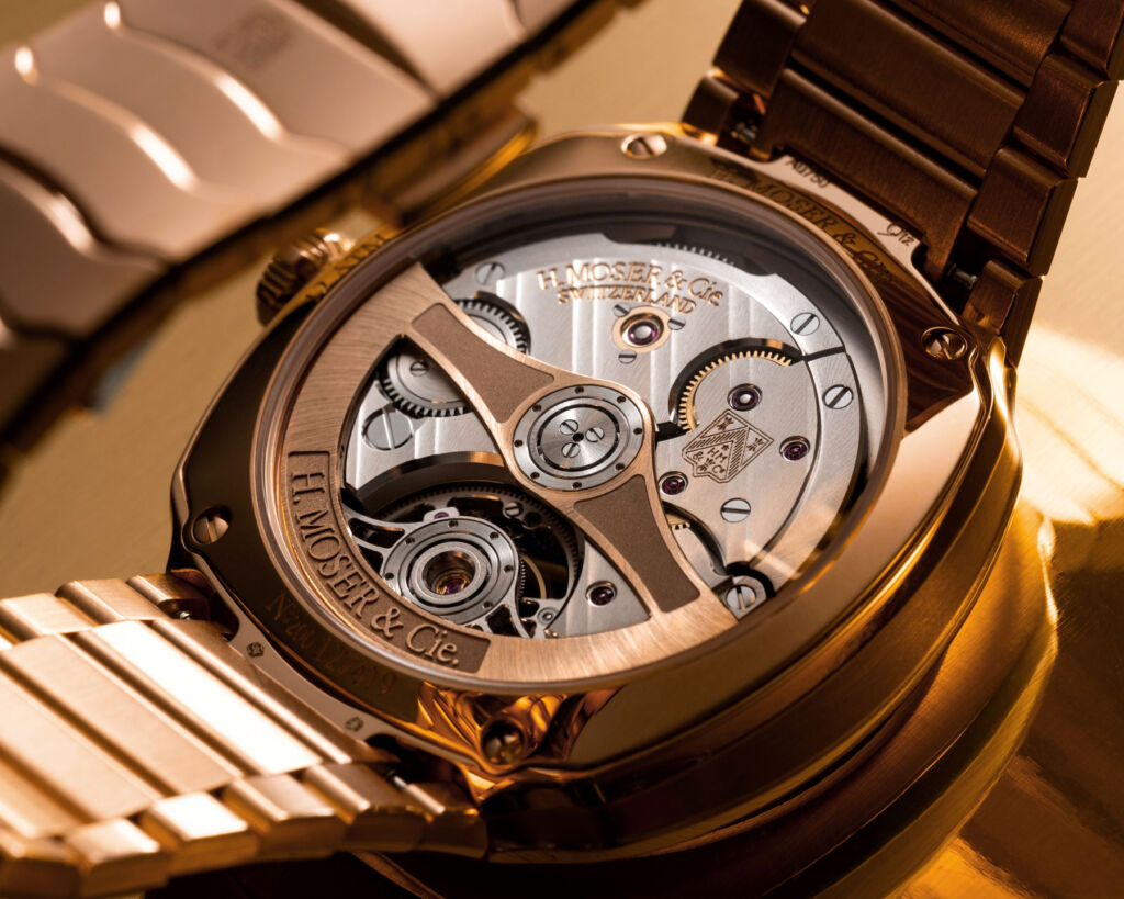 The movement seen via the rear of the timepiece