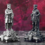 Two of the chess pieces, Robert the Bruce and Edward II