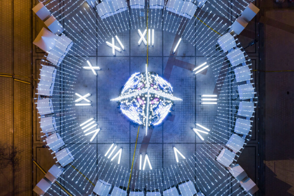 When viewed from the sky, the tree display was revealed to be a clock face with numerals