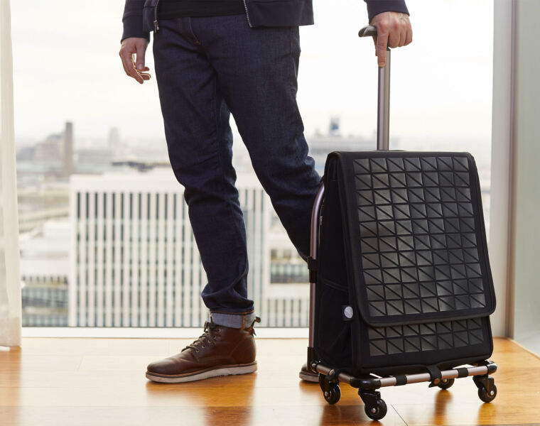 Farino's The Getaway, the Stylish New Top-Loading Carrier for Work & Travel