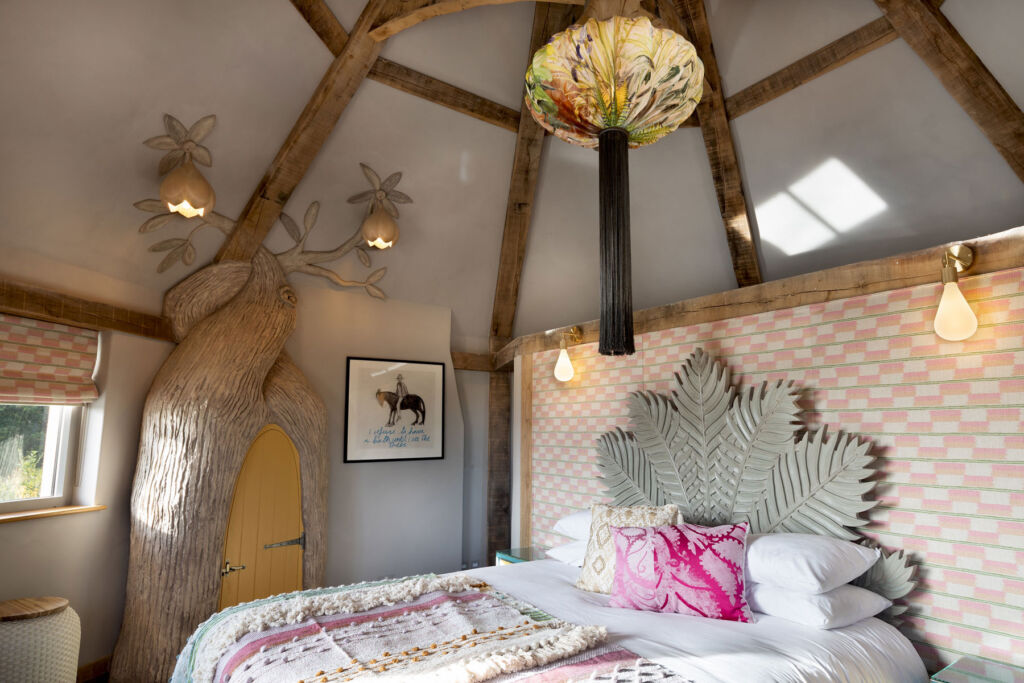 The fairy tale bedroom in the cottage