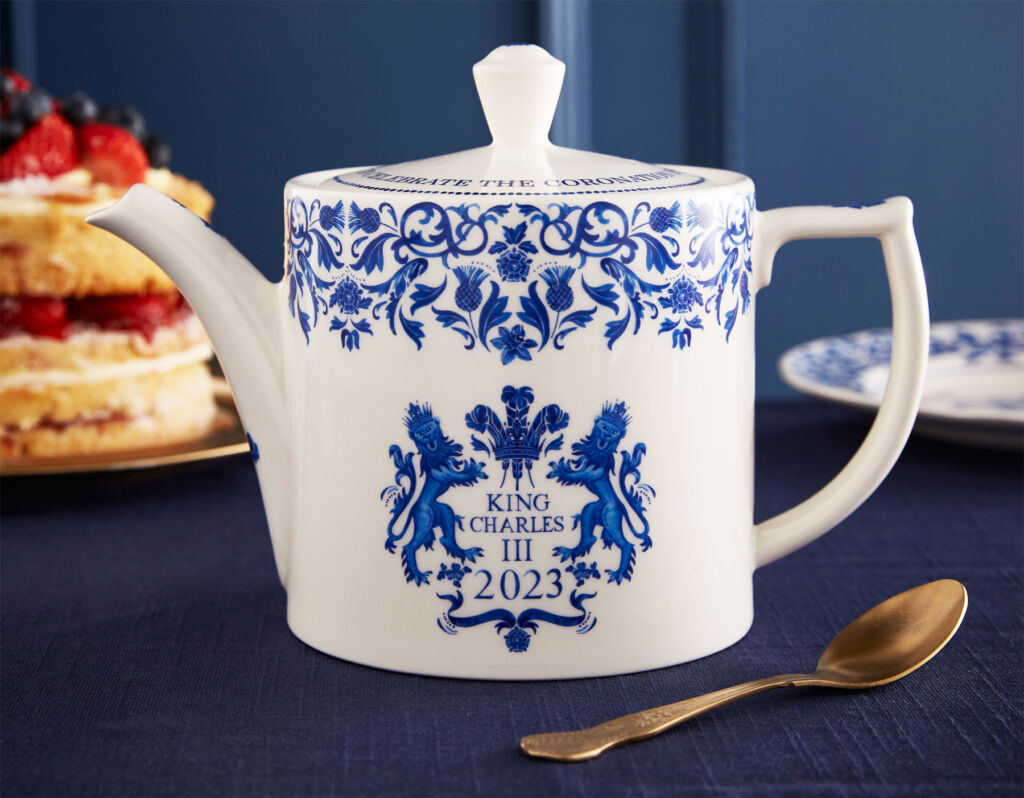 The porcelain teapot in the new collection