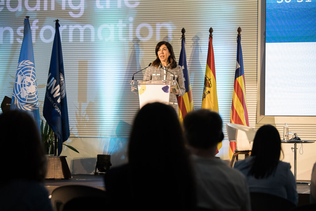 Rosa Ana Morillo talking at the summit