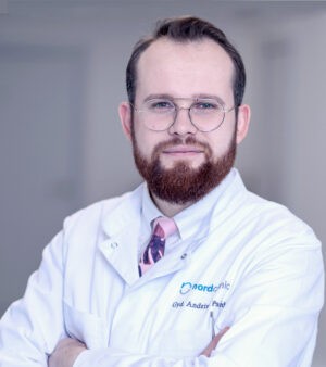 Dr Andrius Pajeda