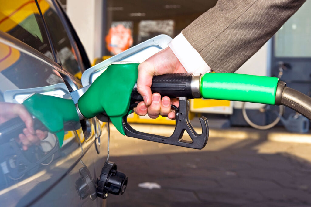 Fueling a car with unleaded petrol