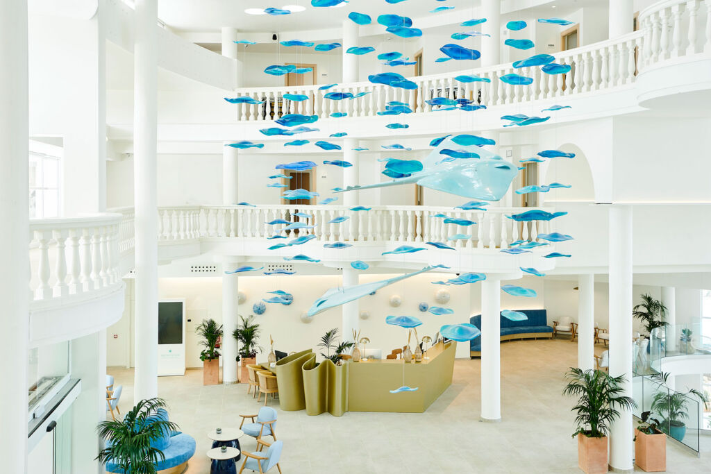 An immpressive art installation hanging from the reception's ceiling