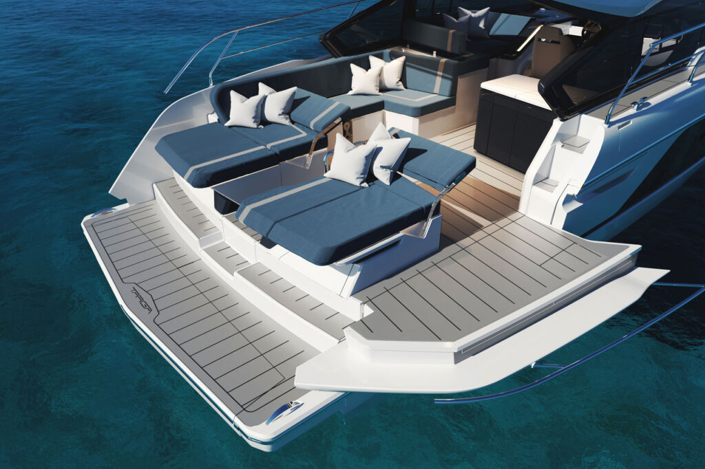Fairline's New Targa 40 Luxury Sports Yacht to Officially Launch in Jan 2024 3