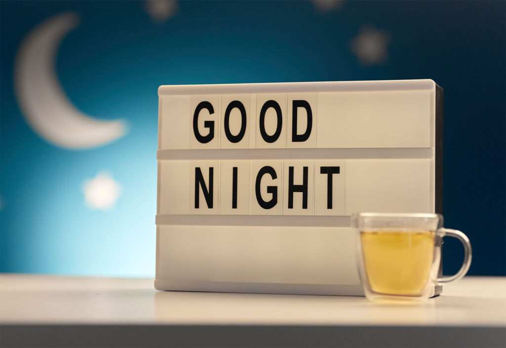 A sign with the words Good night on it