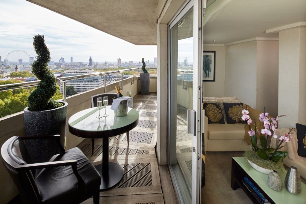Bid Adieu to Summer 2023 with a Stay at The Cavendish London