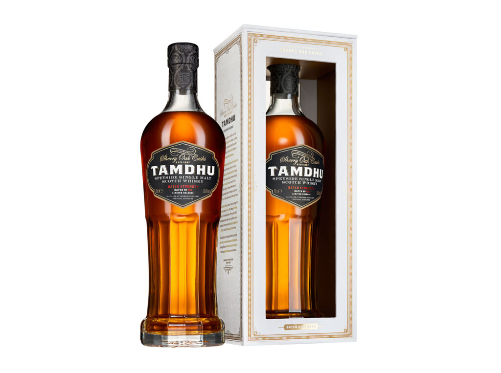 A bottle of Tamdhu Batch Strength 008 next to its box
