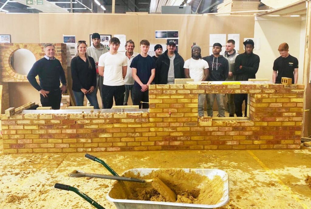 How Keyfix & Keystone Lintels' Mentor Me' Programme Supports Young Bricklayers
