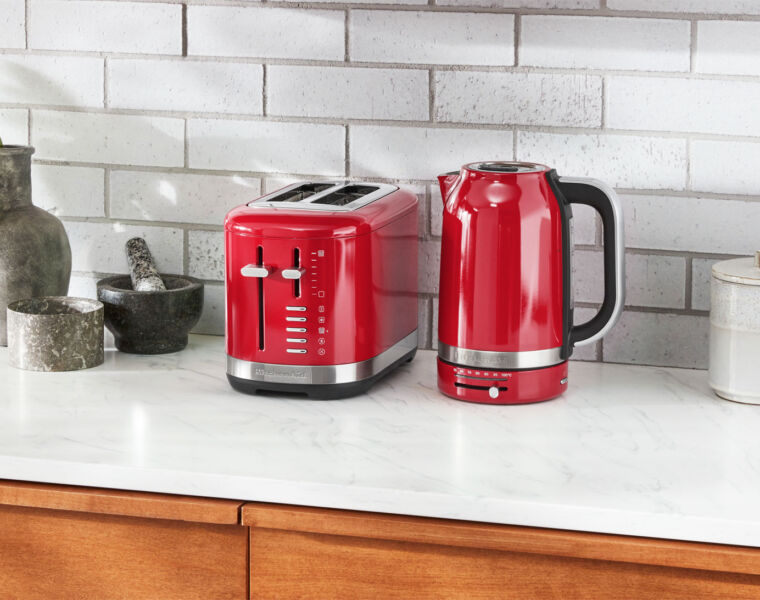 KitchenAid's New 1.7L Kettle & 2-slice Toaster are the Ideal Breakfast Combo
