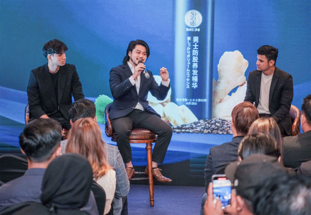Influencers discussing the merits of the products at a Q & A session