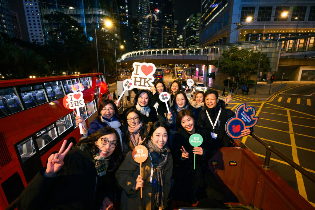 Asian Financial Forum Guests Experience Hong Kong at Night with HKTB