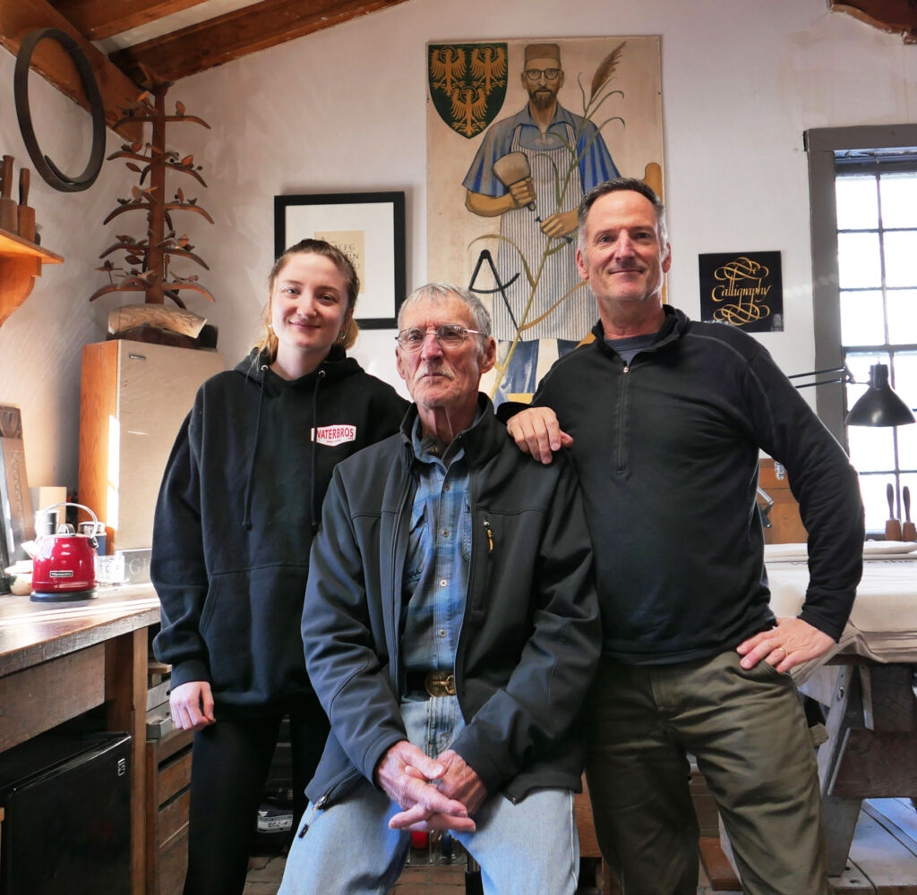 The 5 Family Businesses Shortlisted for the 2024 PFV #FamilyIsSustainability Prize 11 Three generation of the family in the shop