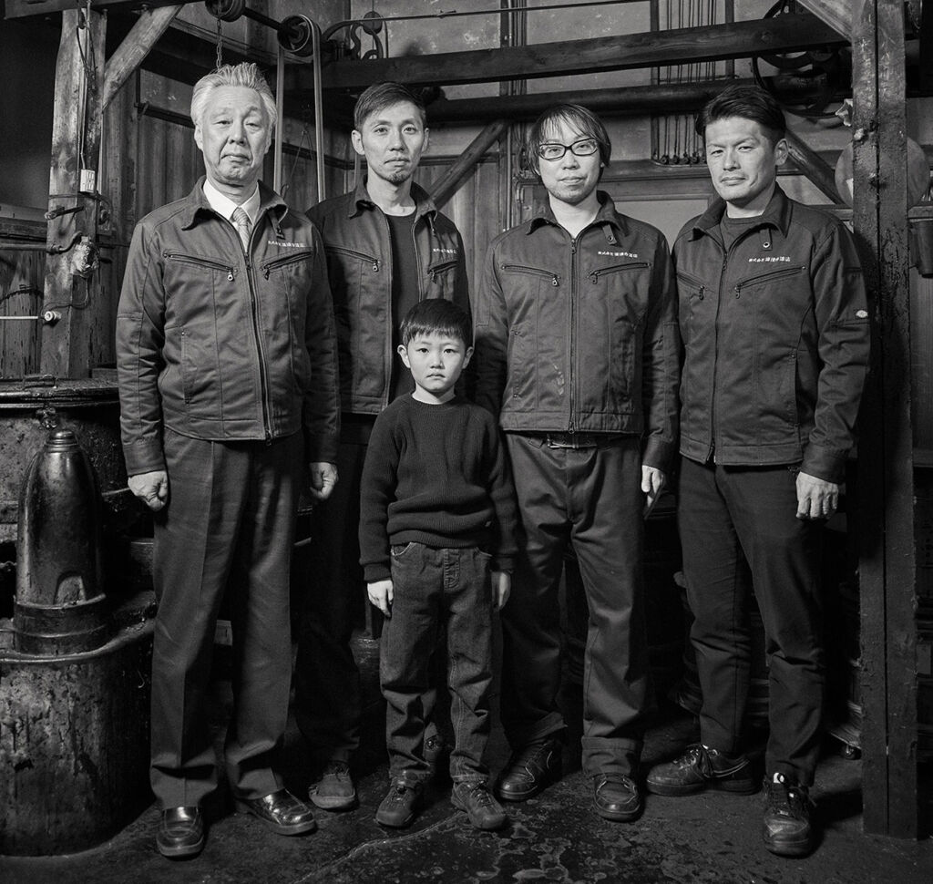 The 5 Family Businesses Shortlisted for the 2024 PFV #FamilyIsSustainability Prize 10 Five members of the family, from grandparents to grandchildren