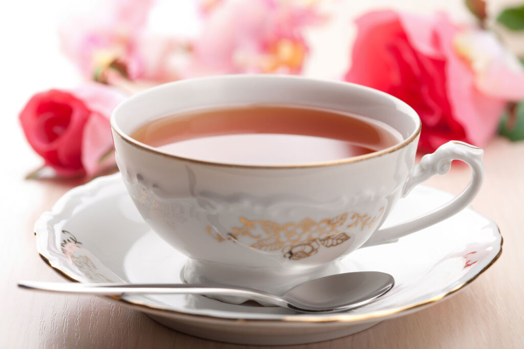 New Super-study Shows Regular Tea Habit Cuts Heart Disease Risk by 1/5th