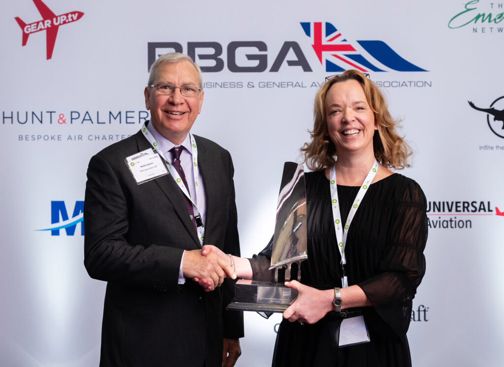 Wally Epton Receives BBGA's Outstanding Contribution to Aviation Award
