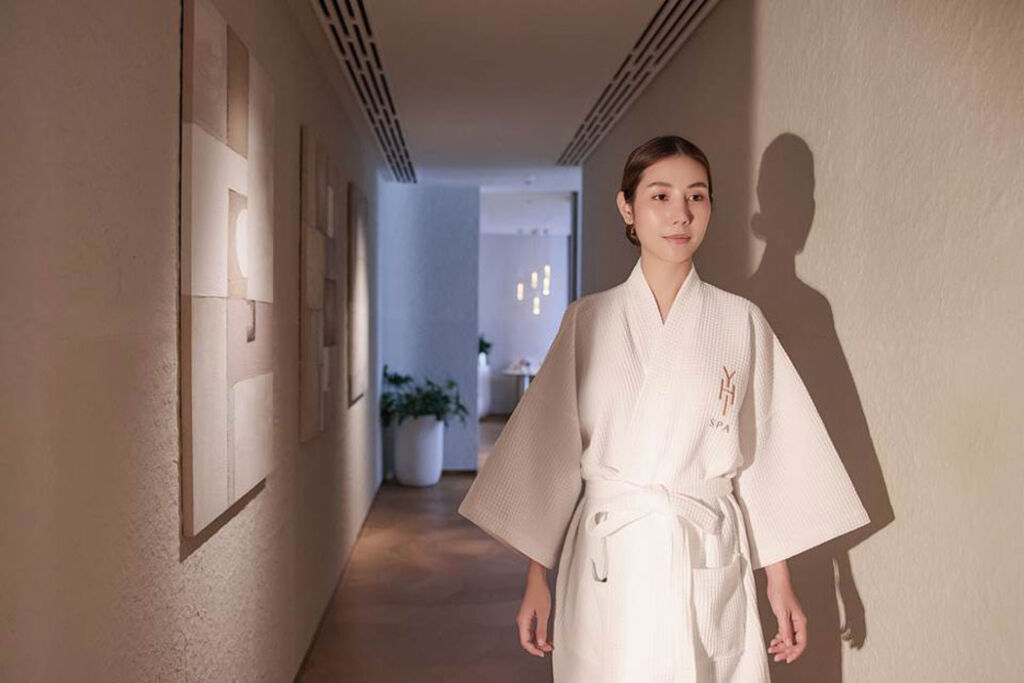 Meliá Pattaya Hotel's YHI Spa Opens with a Diverse Menu of Treatments 9 A woman walking through the spa